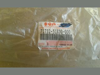 bontott SUZUKI SPLASH Bal első Oldal Lökhárító Tartó (Műanyag)