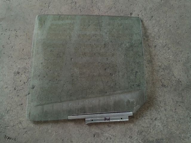 bontott SUZUKI SPLASH Bal hátsó Ablak