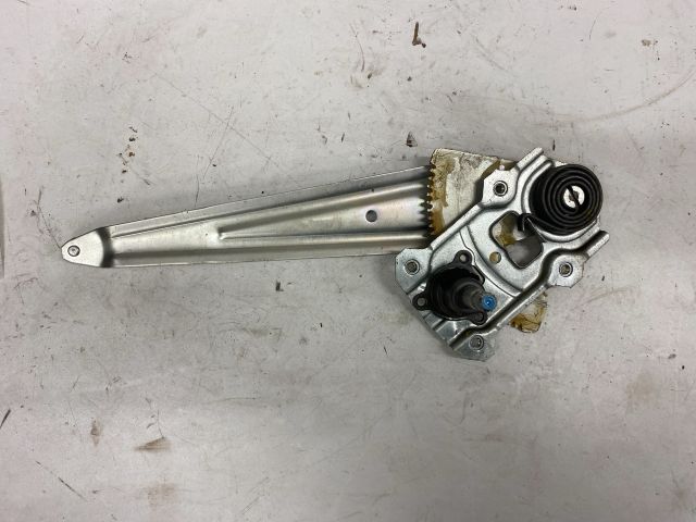 bontott SUZUKI SPLASH Bal hátsó Ablakemelő Szerkezet (Mechanikus)