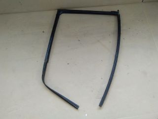 bontott SUZUKI SPLASH Bal hátsó Ablakvezető Gumi