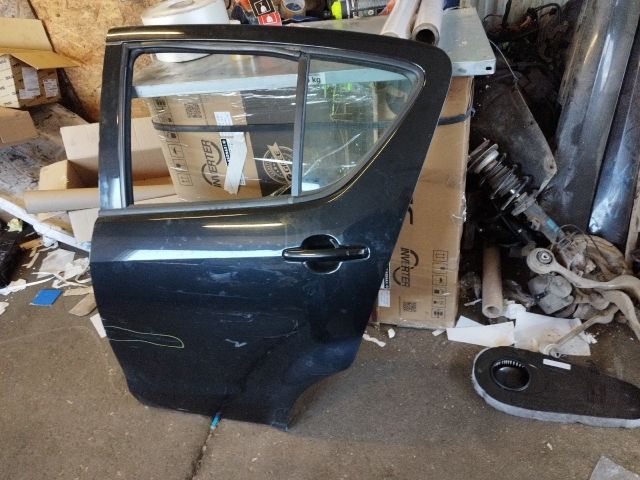 bontott SUZUKI SPLASH Bal hátsó Ajtó (Üres lemez)