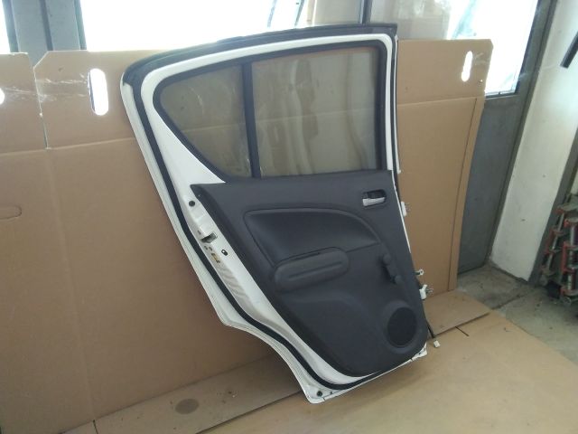 bontott SUZUKI SPLASH Bal hátsó Ajtó (Üres lemez)