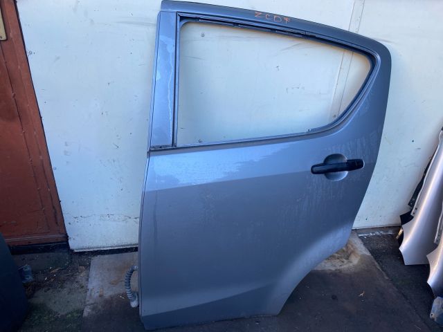 bontott SUZUKI SPLASH Bal hátsó Ajtó (Üres lemez)