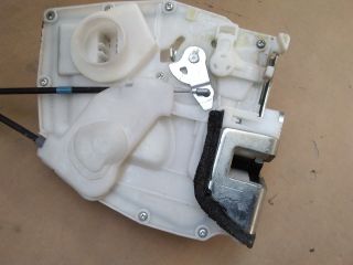 bontott SUZUKI SPLASH Bal hátsó Ajtózár