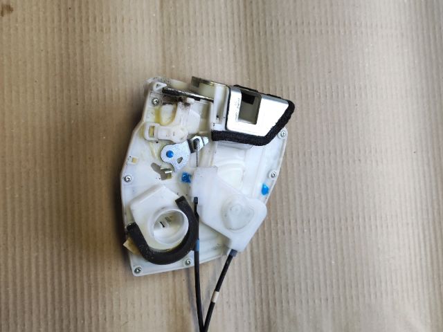 bontott SUZUKI SPLASH Bal hátsó Ajtózár