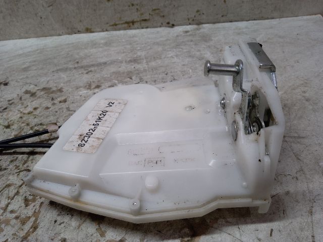 bontott SUZUKI SPLASH Bal hátsó Ajtózár