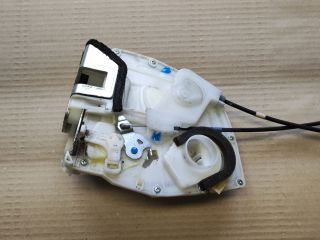 bontott SUZUKI SPLASH Bal hátsó Ajtózár