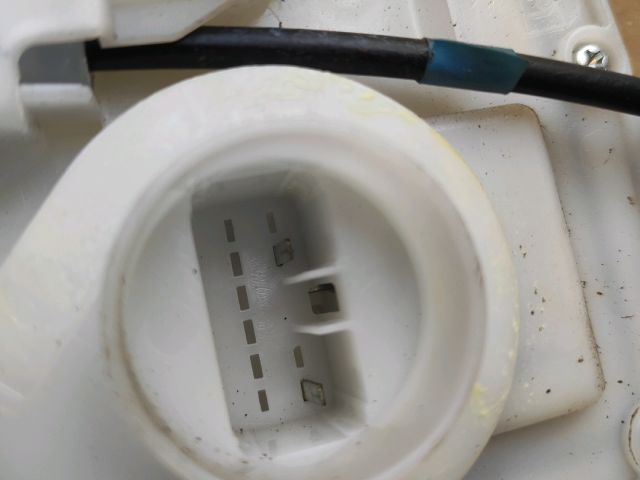 bontott SUZUKI SPLASH Bal hátsó Ajtózár