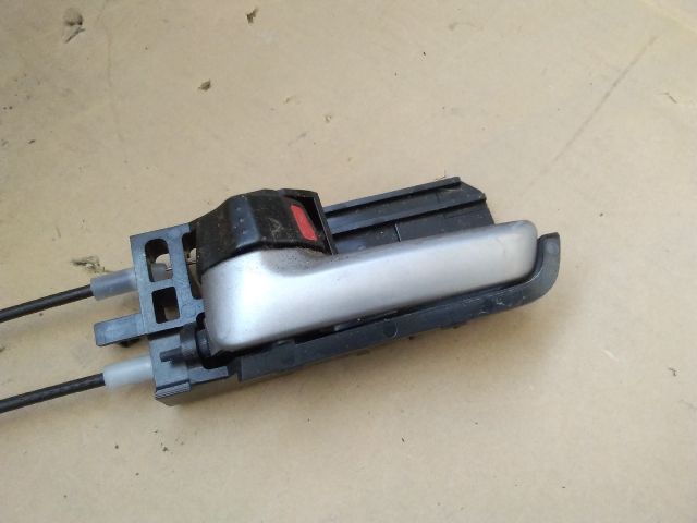 bontott SUZUKI SPLASH Bal hátsó Belső Kilincs