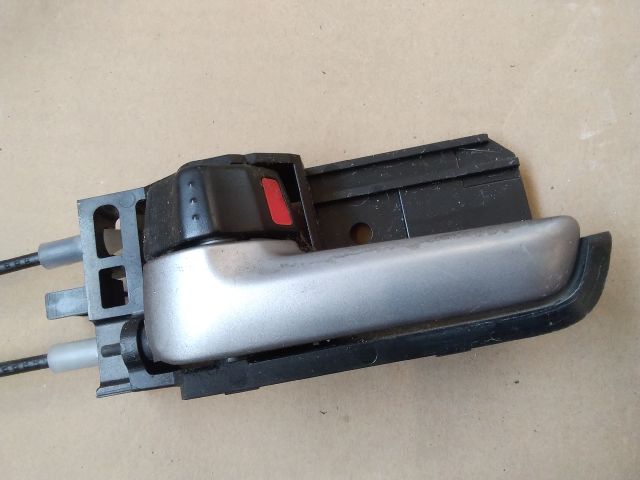 bontott SUZUKI SPLASH Bal hátsó Belső Kilincs