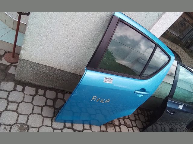 bontott SUZUKI SPLASH Bal hátsó Fixüveg (Ajtóban)