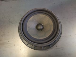 bontott SUZUKI SPLASH Bal hátsó Hangszóró