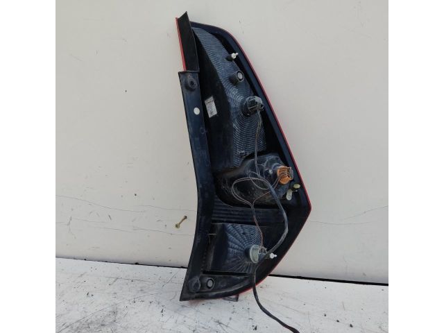 bontott SUZUKI SPLASH Bal Hátsó Lámpa