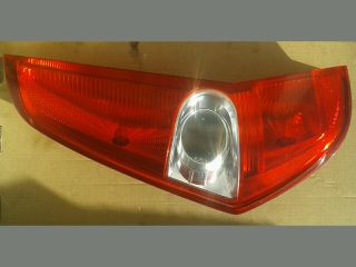 bontott SUZUKI SPLASH Bal Hátsó Lámpa