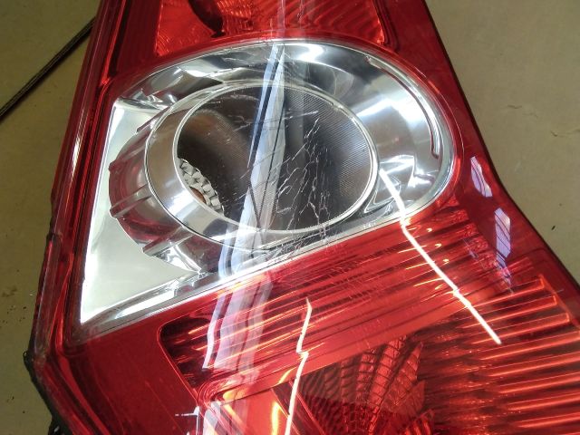 bontott SUZUKI SPLASH Bal Hátsó Lámpa