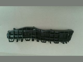 bontott SUZUKI SPLASH Bal hátsó Oldal Lökhárító Tartó (Műanyag)