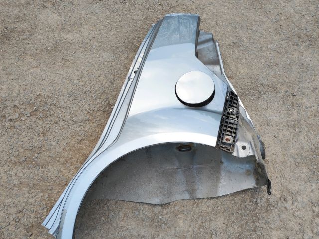 bontott SUZUKI SPLASH Bal hátsó Sárvédő