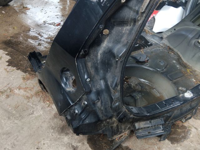 bontott SUZUKI SPLASH Bal hátsó Sárvédő