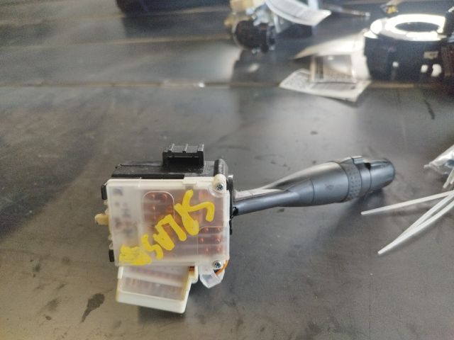 bontott SUZUKI SPLASH Bal Kormánykapcsoló Irányjelző