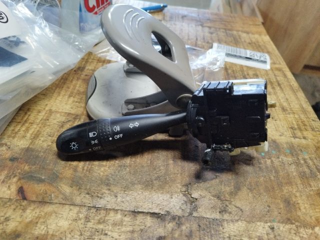 bontott SUZUKI SPLASH Bal Kormánykapcsoló Irányjelző