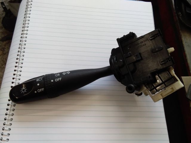 bontott SUZUKI SPLASH Bal Kormánykapcsoló Irányjelző