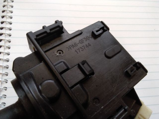 bontott SUZUKI SPLASH Bal Kormánykapcsoló Irányjelző