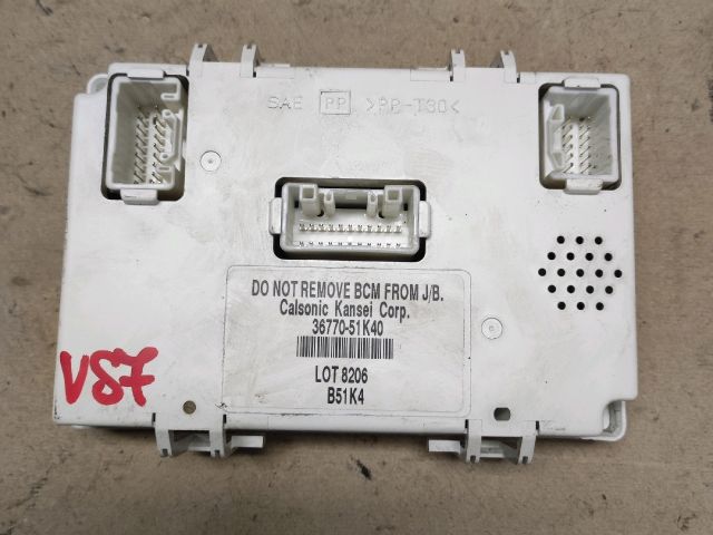 bontott SUZUKI SPLASH Biztosítéktábla Utastér