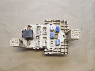 bontott SUZUKI SPLASH Biztosítéktábla Utastér