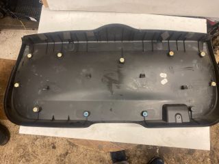 bontott SUZUKI SPLASH Csomagtérajtó Kárpit