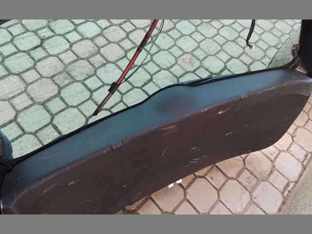 bontott SUZUKI SPLASH Csomagtérajtó (Részeivel)