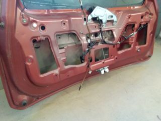 bontott SUZUKI SPLASH Csomagtérajtó (Üres lemez)