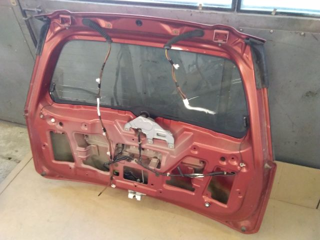 bontott SUZUKI SPLASH Csomagtérajtó (Üres lemez)