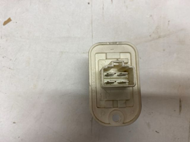 bontott SUZUKI SPLASH Előtét Ellenállás Fűtőmotor