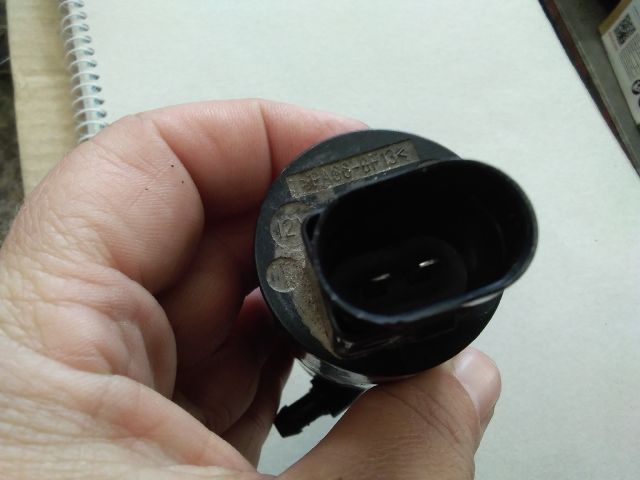 bontott SUZUKI SPLASH Első Ablakmosó Szivattyú