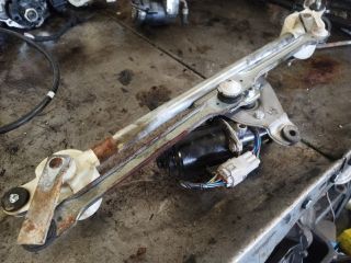 bontott SUZUKI SPLASH Első Ablaktörlő Szerkezet Motorral