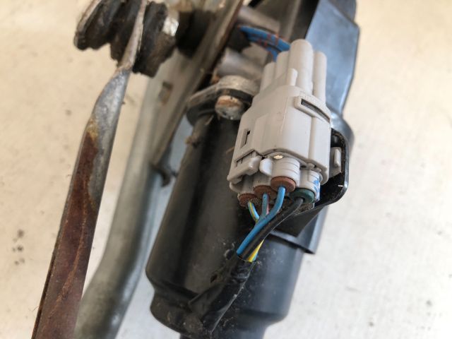 bontott SUZUKI SPLASH Első Ablaktörlő Szerkezet Motorral