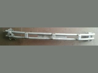 bontott SUZUKI SPLASH Első Lökhárító Merevítő (Fém)