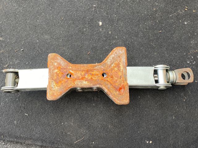 bontott SUZUKI SPLASH Emelő