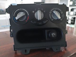 bontott SUZUKI SPLASH Fűtéskapcsoló (manuális klímás)