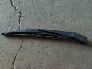 bontott SUZUKI SPLASH Hátsó Ablaktörlő Kar