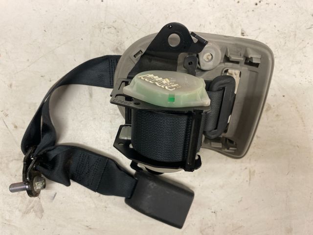 bontott SUZUKI SPLASH Hátsó középső Biztonsági Öv Csat