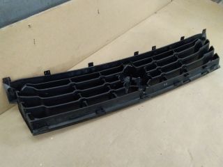 bontott SUZUKI SPLASH Hűtőrács