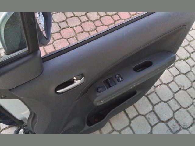 bontott SUZUKI SPLASH Jobb első Ablak