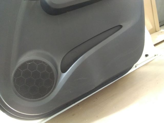 bontott SUZUKI SPLASH Jobb első Ablakemelő Kapcsoló