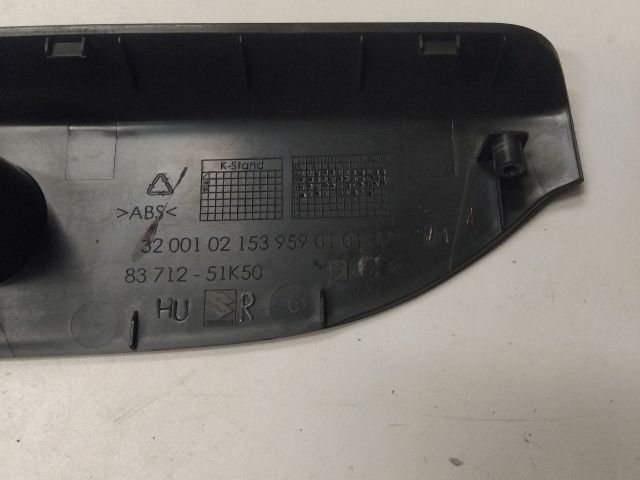 bontott SUZUKI SPLASH Jobb első Ablakemelő Kapcsoló