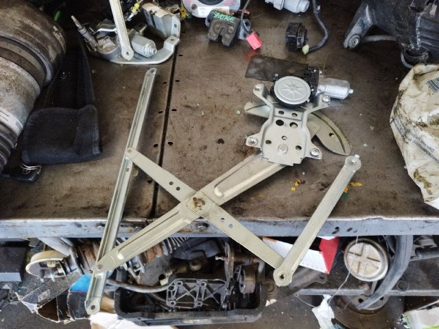 bontott SUZUKI SPLASH Jobb első Ablakemelő Szerkezet (Elektromos)