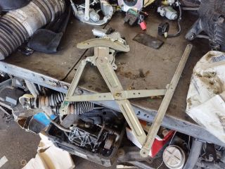 bontott SUZUKI SPLASH Jobb első Ablakemelő Szerkezet (Elektromos)