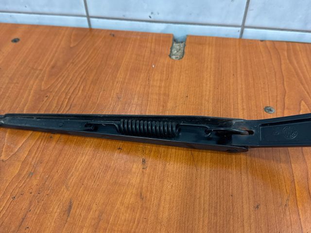 bontott SUZUKI SPLASH Jobb első Ablaktörlő Kar