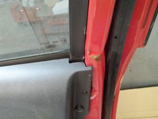 bontott SUZUKI SPLASH Jobb első Ajtó (Részeivel)