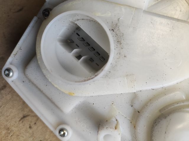 bontott SUZUKI SPLASH Jobb első Ajtózár